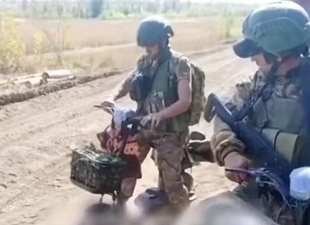 说起来真的很有意思，俄乌打了四年仗，最后发现真正好用的三件武器，居然都是咱们中国