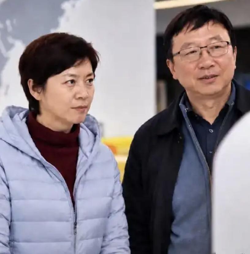 敬一丹的离世，最接受不了的应是她的丈夫王梓木。年轻时的敬一丹和王梓木邂逅于考场