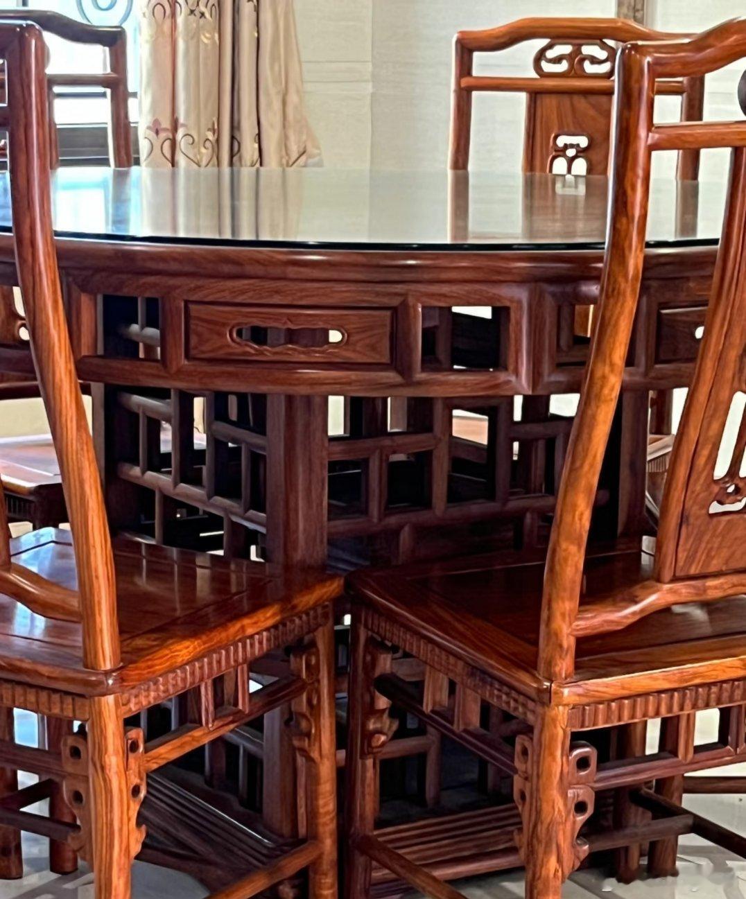 回家过年的人已经开始大扫除了广东人碰上这样的省椅和楼梯该如何呢？想想都头大