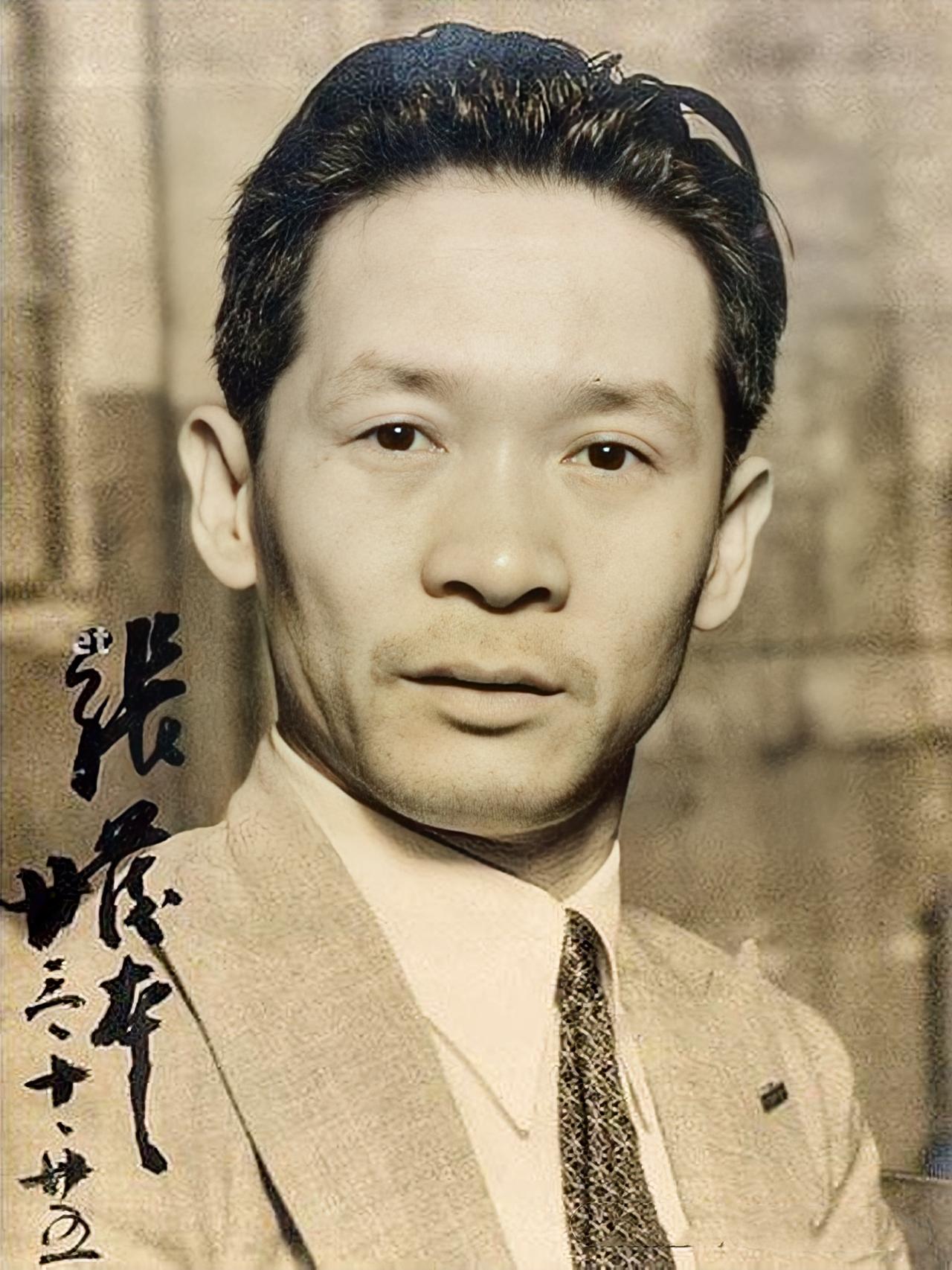 1921年10月，张发奎率大元帅警卫团第三营卫护孙先生从广州前往桂林组建北伐大本