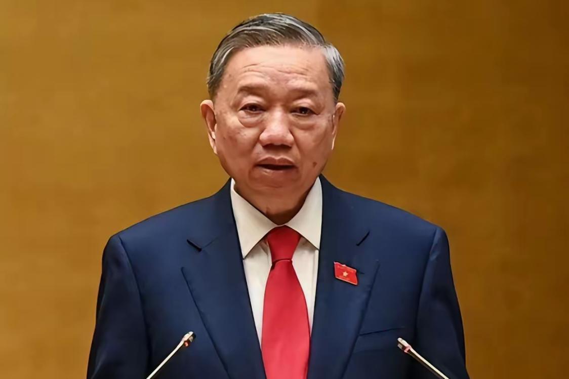 苏林访华回去之后“破防”了！苏林知道中国比越南先进，但是，乘坐中国高铁从北