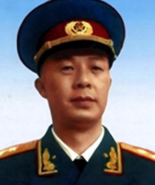 1941年，359旅两个干部在购买粮食时，和县大队起了冲突开了枪，西北局要求枪毙