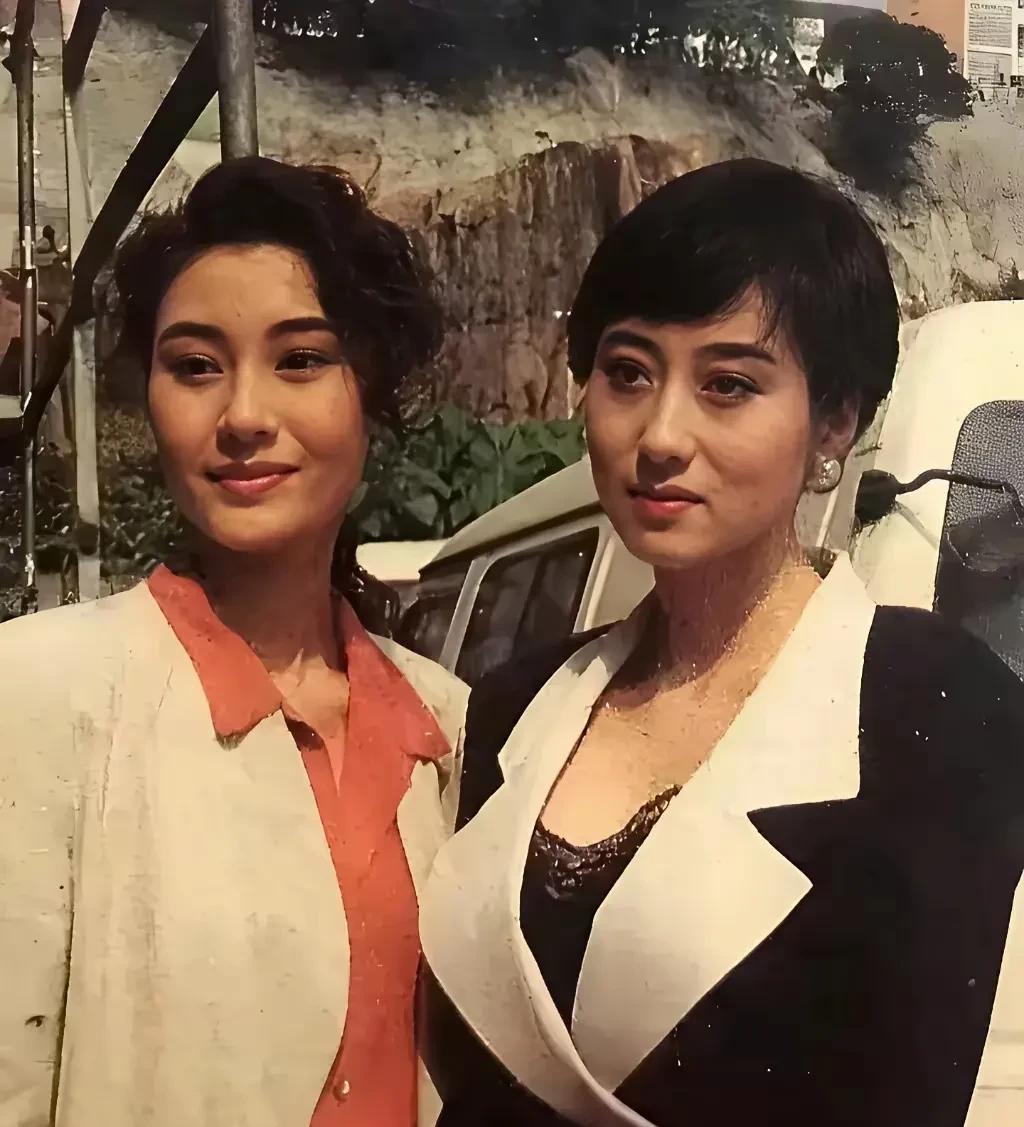 利智的脸不算是最美的，但身材估计在男人眼里却是吸引人的，况且她皮肤白还自带媚态。