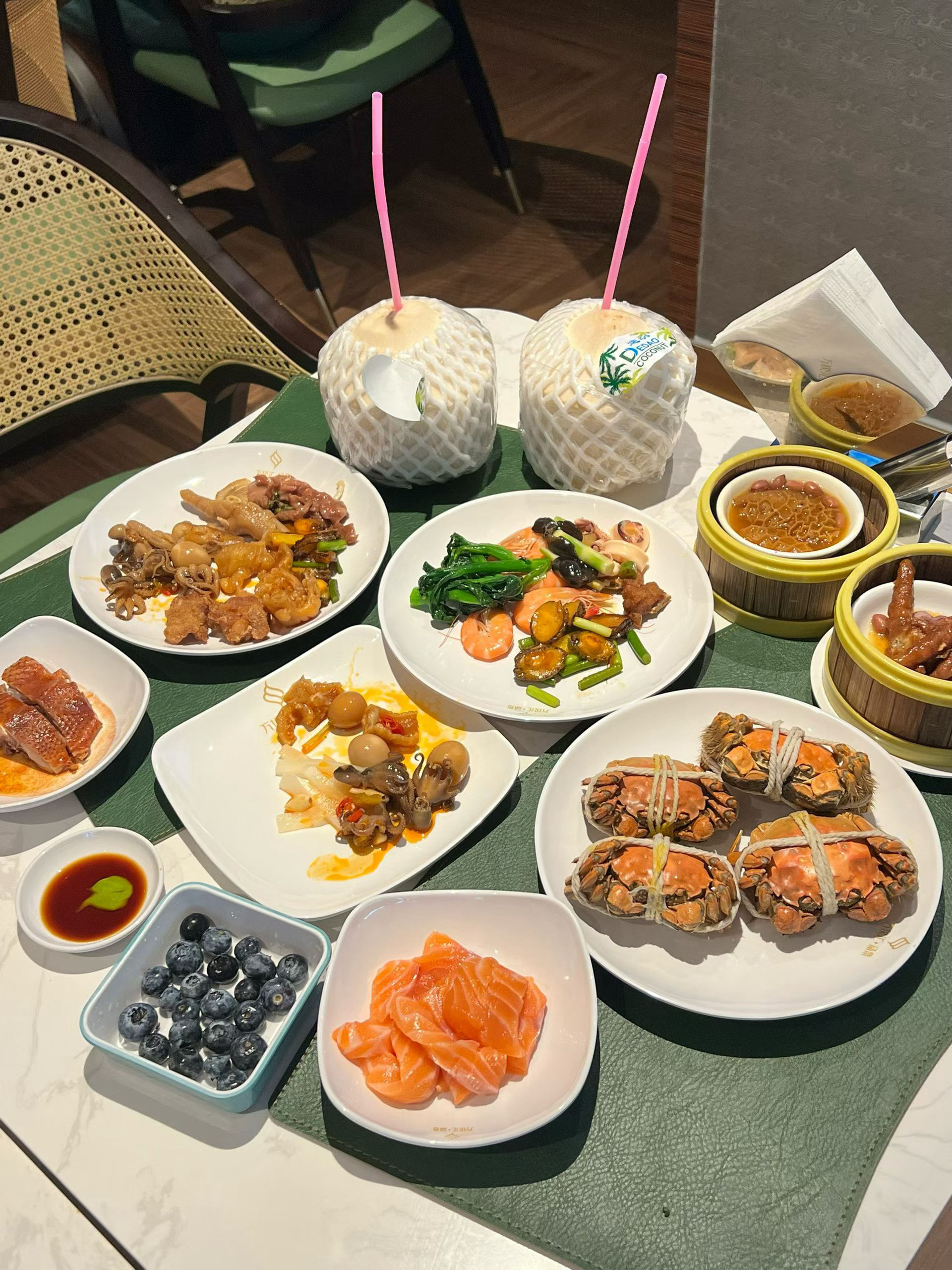 你们晚上吃什么？现在洗浴中心的伙食还挺好的😋