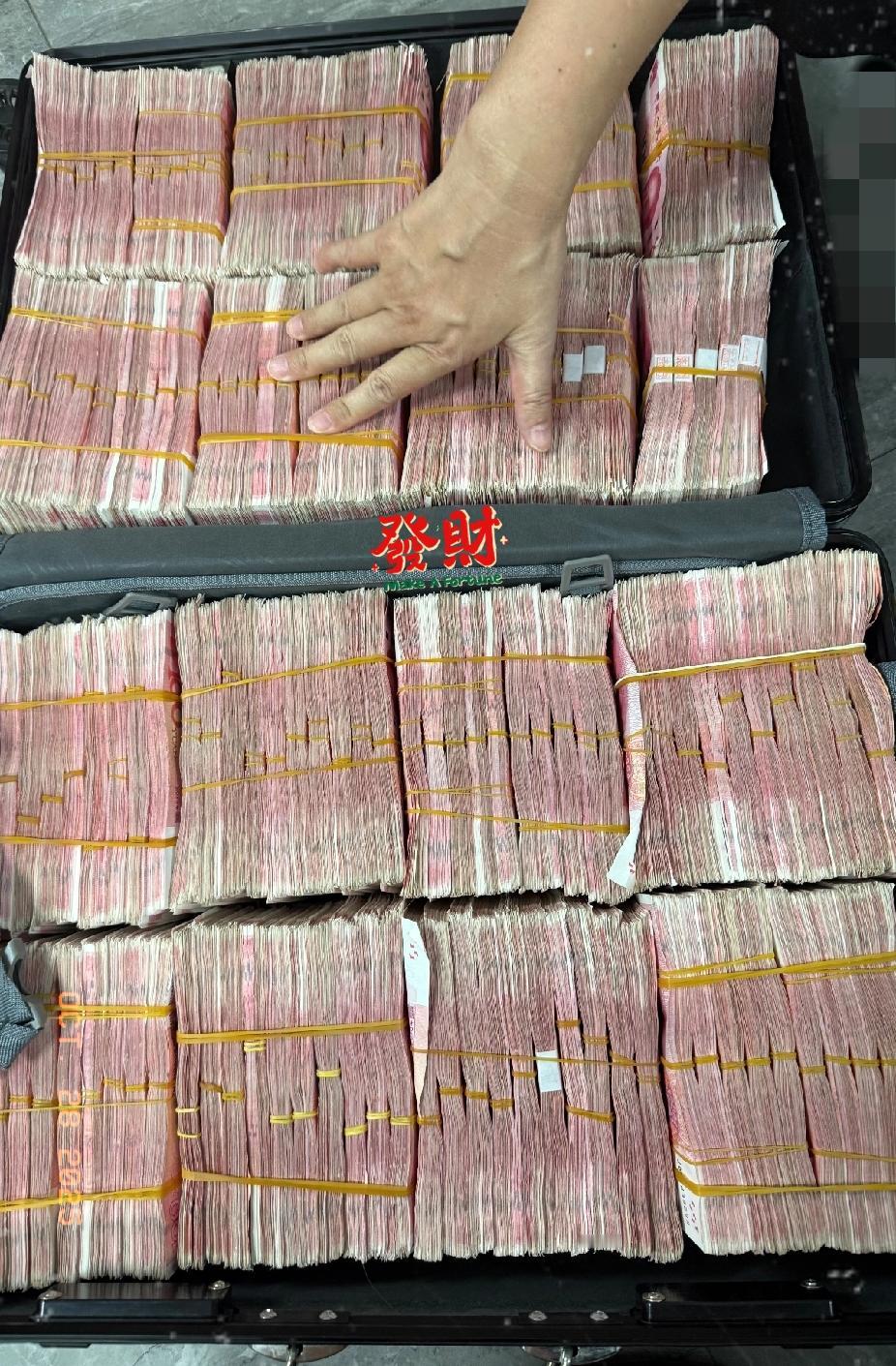 又一次被老公教育得心服口服！这经历真是让人又好气又好笑。表姐家女儿在银行有揽储任