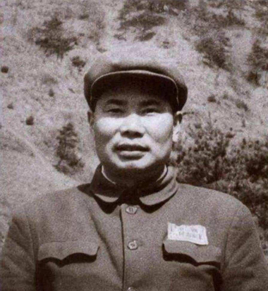 1950年杨得志被朱德接见，奉命赴京，彭德怀为何点名要杨得志带领的十九兵团？1