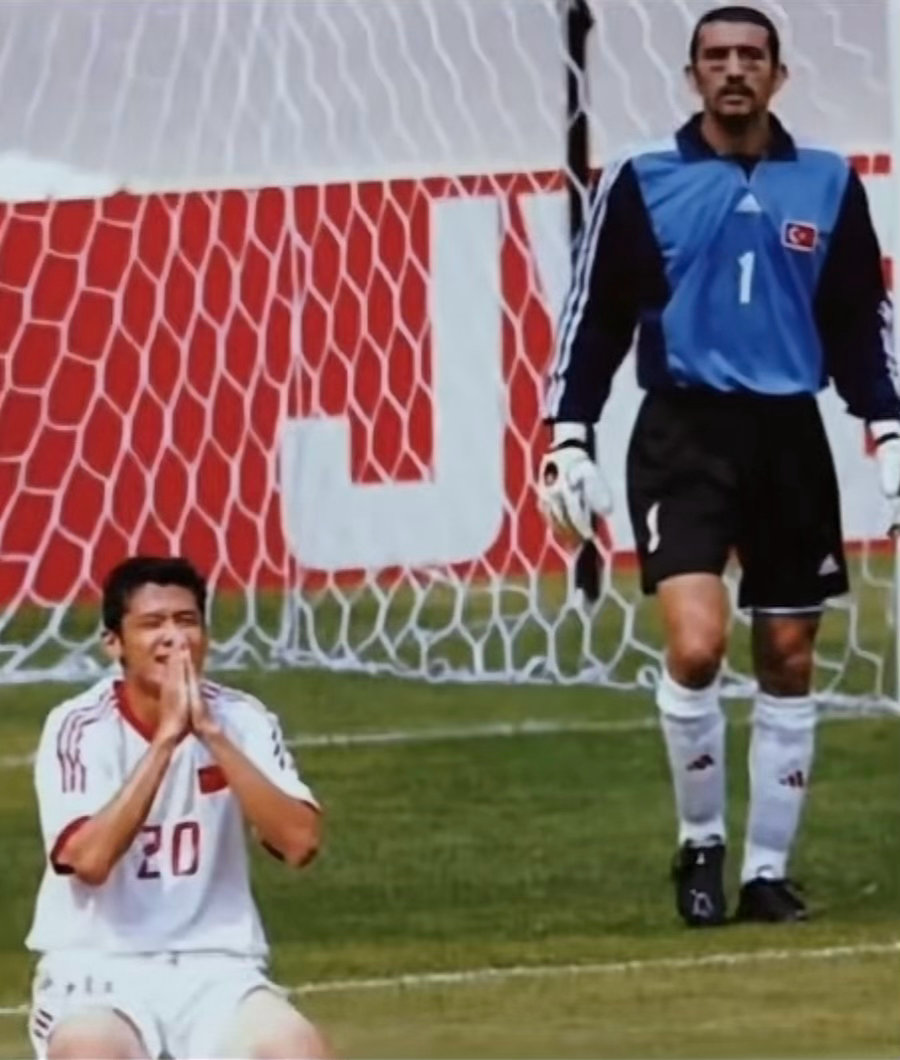 土耳其上次参加世界杯还是2002年。韩日世界杯和中国队同组，最终勇夺季军24年后