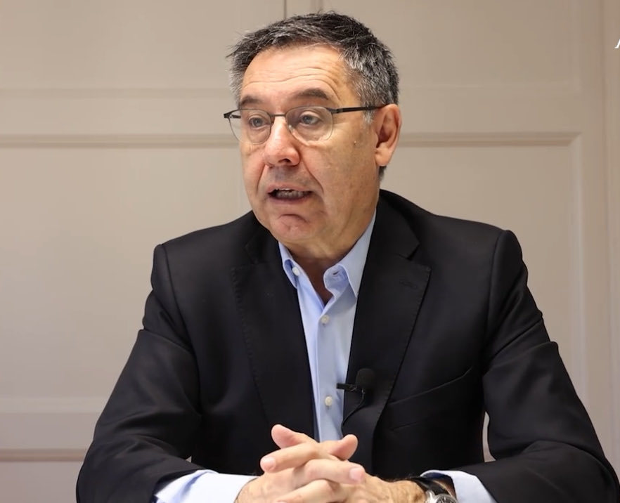 问：你会回到巴塞罗那主席的位置吗？巴托梅乌：这是我的荣幸，我当然会回来，我会