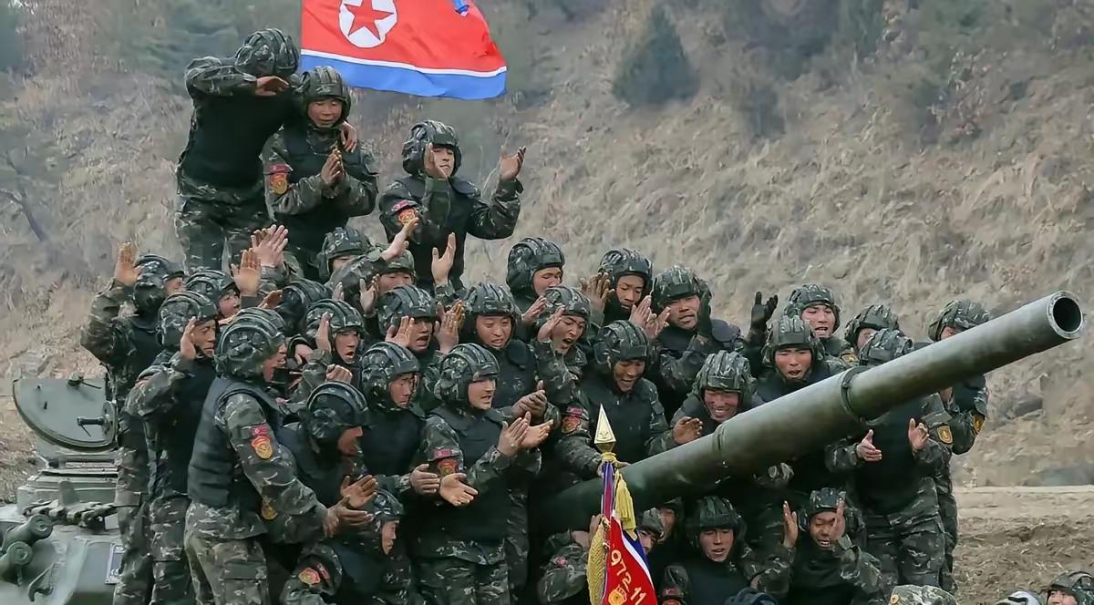 朝鲜这回真玩大了！12000精锐特战部队杀向俄乌前线，成了全球唯一敢真刀真枪参战