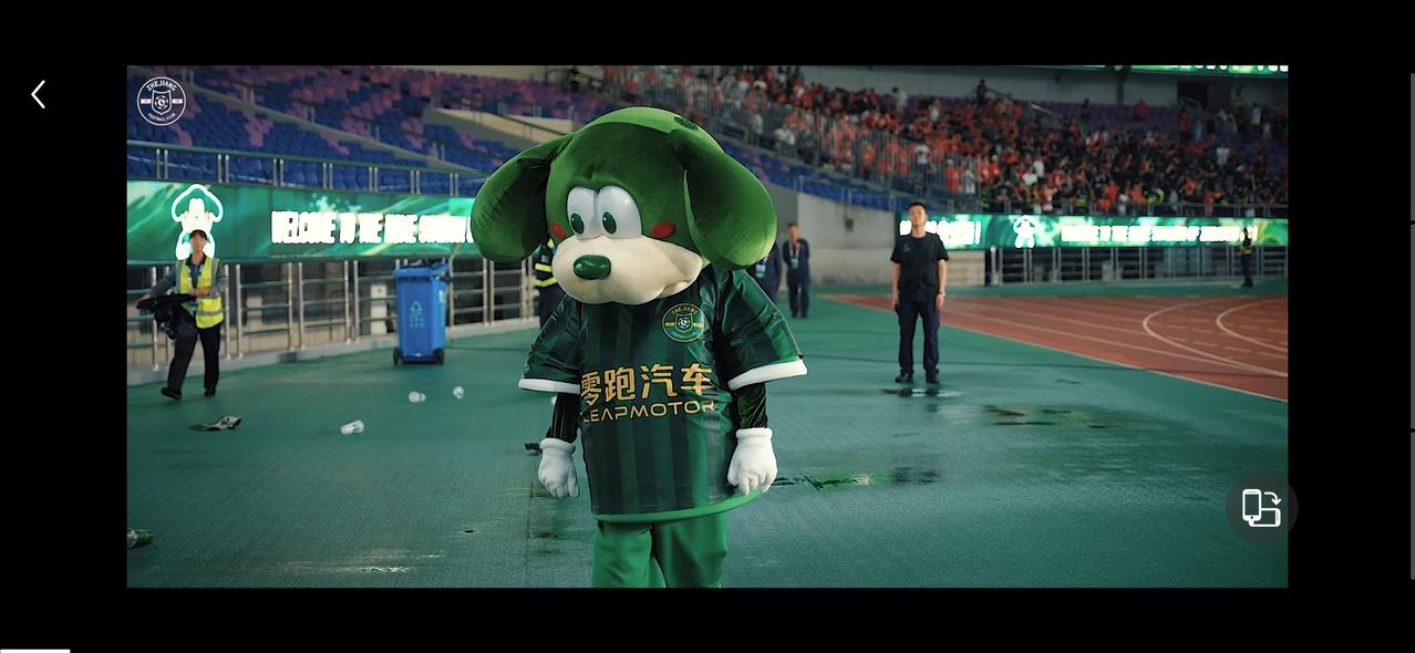 基本断定浙江主教练罗斯对于球队的更衣室管理已经失控。刚刚浙江发布了与成都蓉城