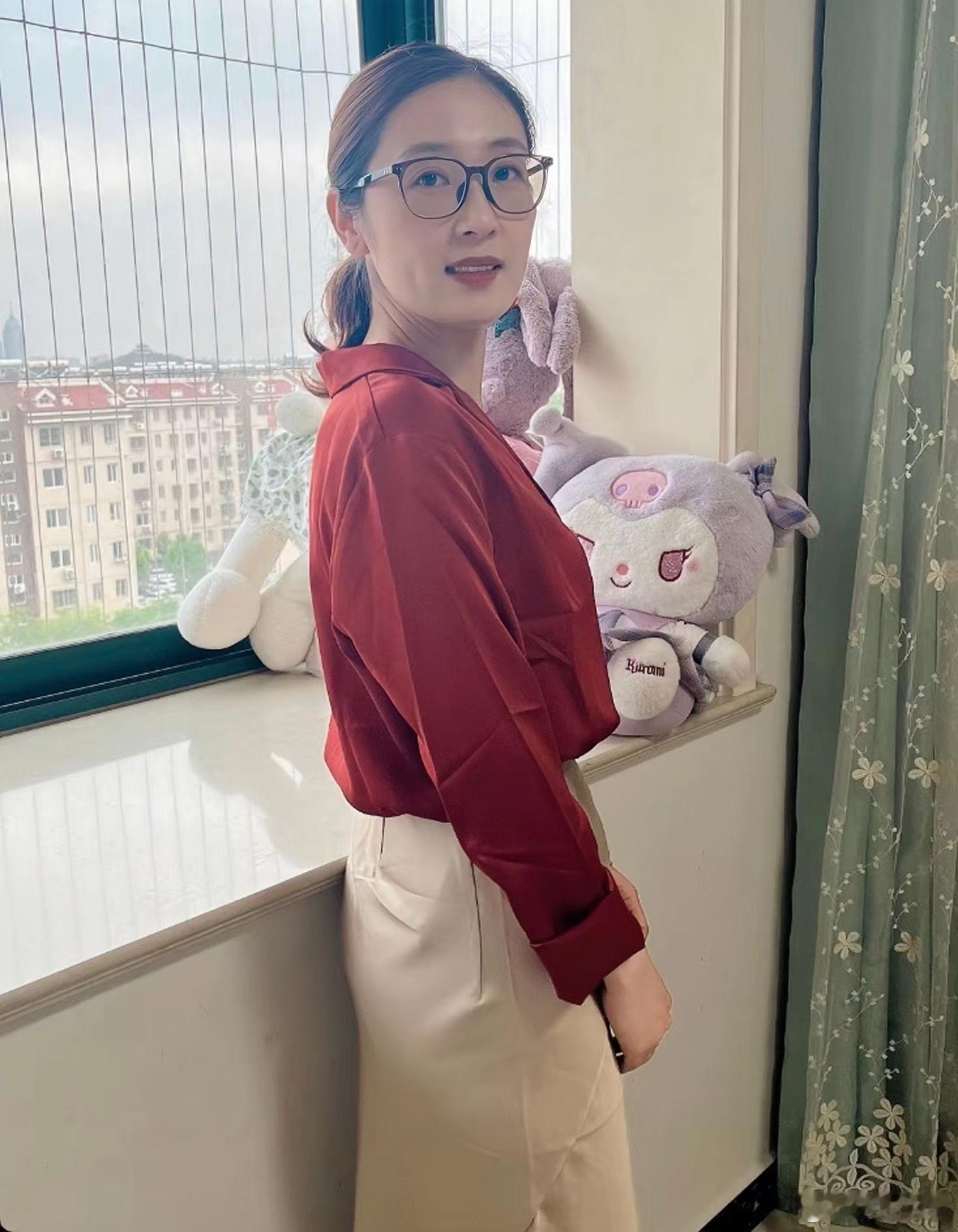戴眼镜的良家阿姨​​​