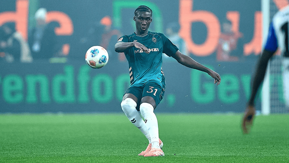 图片报: 意甲北方三强一同争夺不来梅18岁主力中卫库利巴利