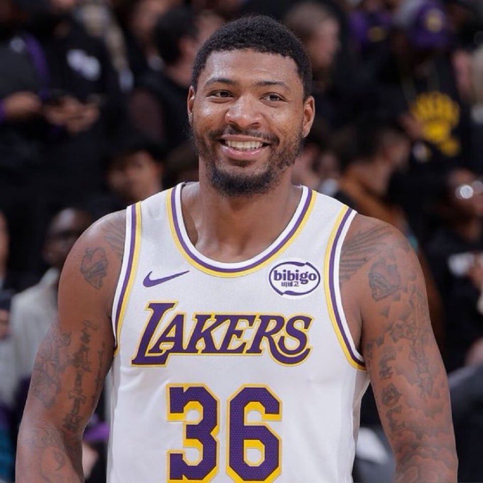 雷迪克表示，斯马特的背部感到紧绷，做了核磁共振，检查结果显示无异常，此次伤病并非