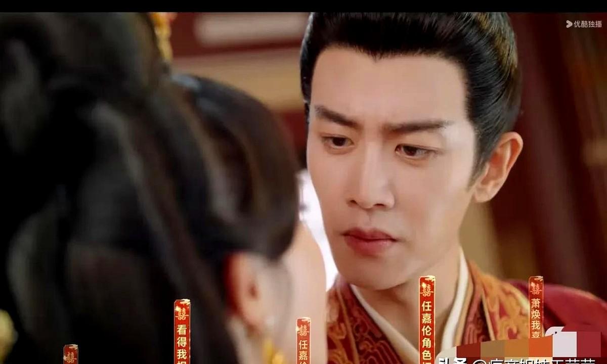 青梅竹马的守护，终究是错付了。杜听馨一开始拿的是什么剧本？她是国师，是皇帝萧