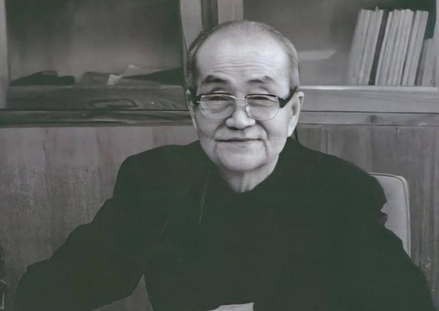 1978年7月，胡乔木提出一个在当时看来石破天惊的观点，即：“社会主义制度不能自