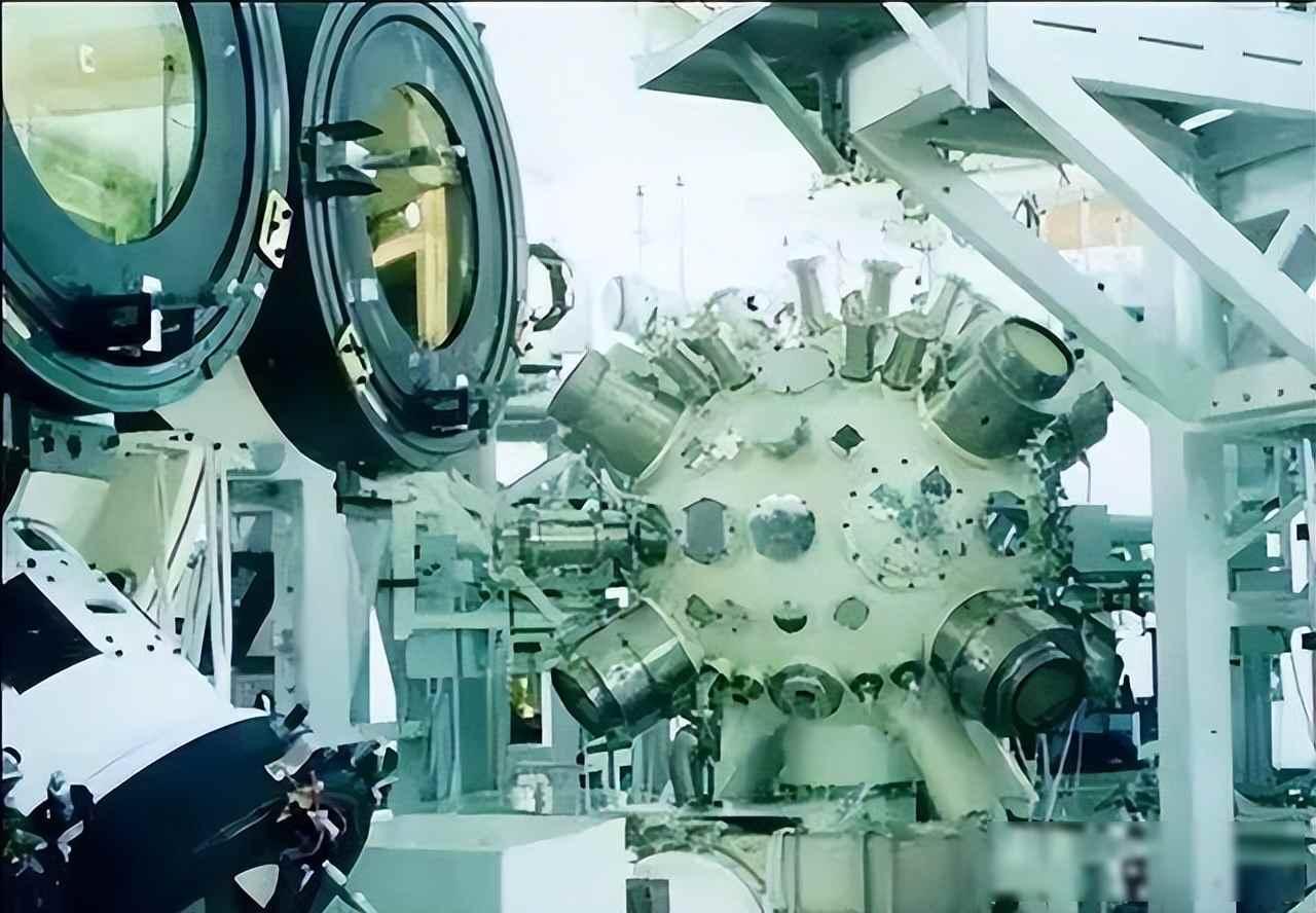 神光四号在建，中美聚变暗战升级，中国悄悄改写游戏规则1985年中国造出首个激