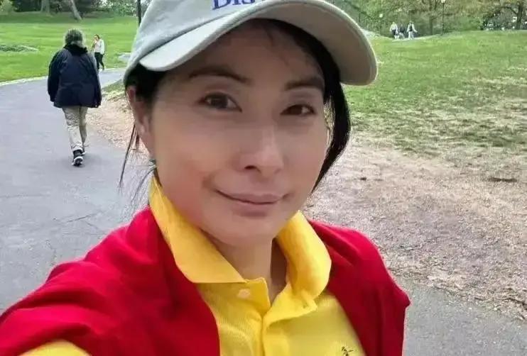 92%健康率，霍家只做了一件事6点整，全家换鞋下楼。郭晶晶定的规矩：不跑完