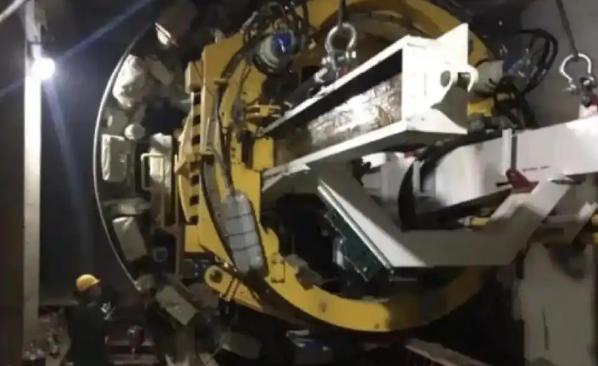 盾构机是一次性产品？据说大型隧道工程完工后，盾构机被就地掩埋，这难道不会很浪费吗