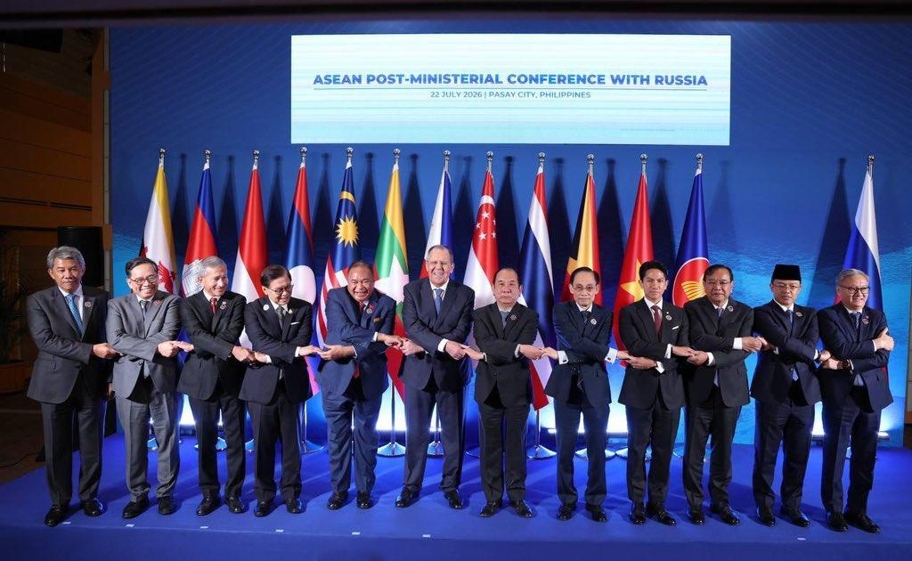 7月22号，东盟国家举办了和很多域外大国的集体外长会晤，但很有意思的是，在同俄罗