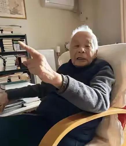 何祚庥支持莫言提出来的“红高粱精神”：何谓”红高梁精神”？这就是中国的全体民众，