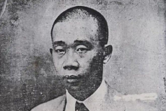 1935年，王家烈被迫交出兵权，心如死灰下提出四处考察，蒋介石还给他3万大洋当做