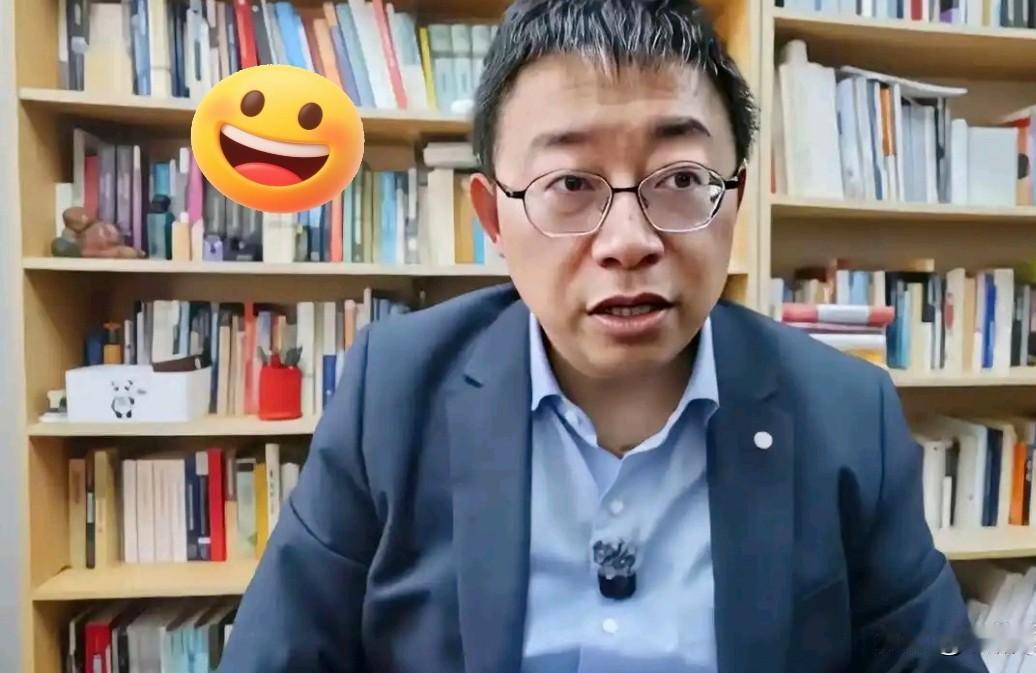 绝了！一句“钱从哪来”，让高谈阔论的教授当场断网十分钟！你敢信？辩论场上最