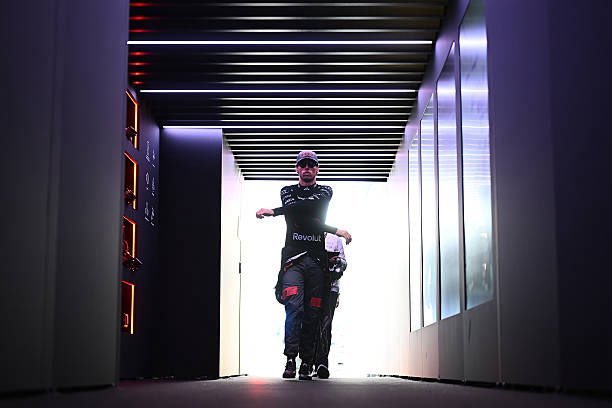F1随着科拉平托在阿塞拜疆站的退赛，2026赛季已经没有任何一位全赛季车手做到每