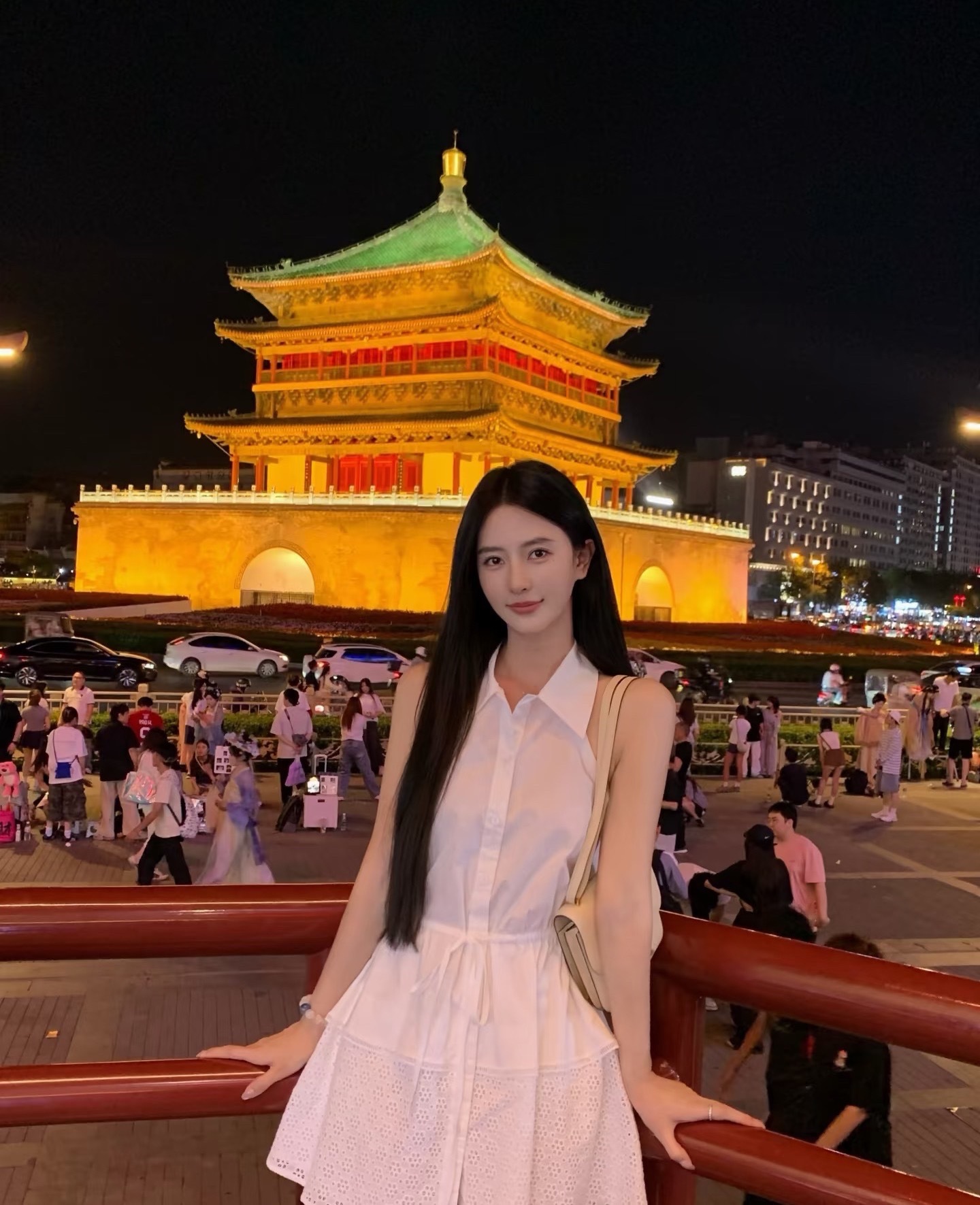 下周大盘怎么走？下周一，低开高走收阳线，证券、银行、AI软件和商业航天走强。下周
