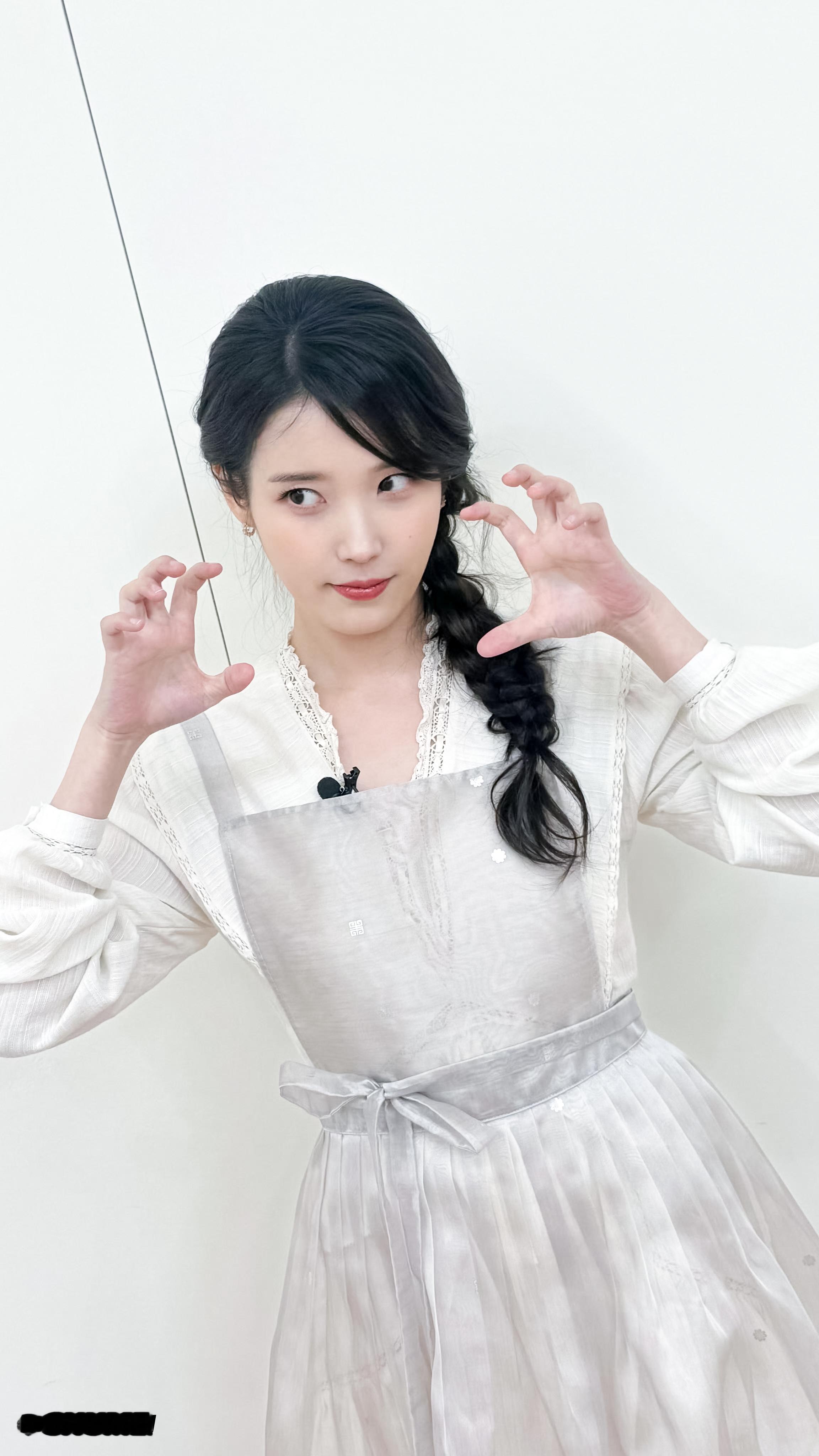 IU🍰iu韩国第一女solo壁纸➕头像自修|IU​​​