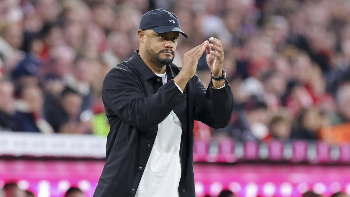 孔帕尼: 乌帕是拜仁绝对重要一员, 但续约不仅是我说了算