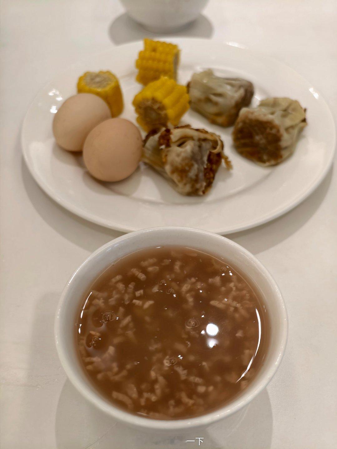 先吃个早饭[并不简单]​​​