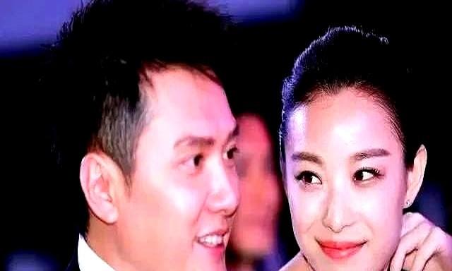冯绍峰和赵丽颖离婚后，吃瓜群众总爱翻旧账：他和倪妮当年那么甜，怎么不复合呢？