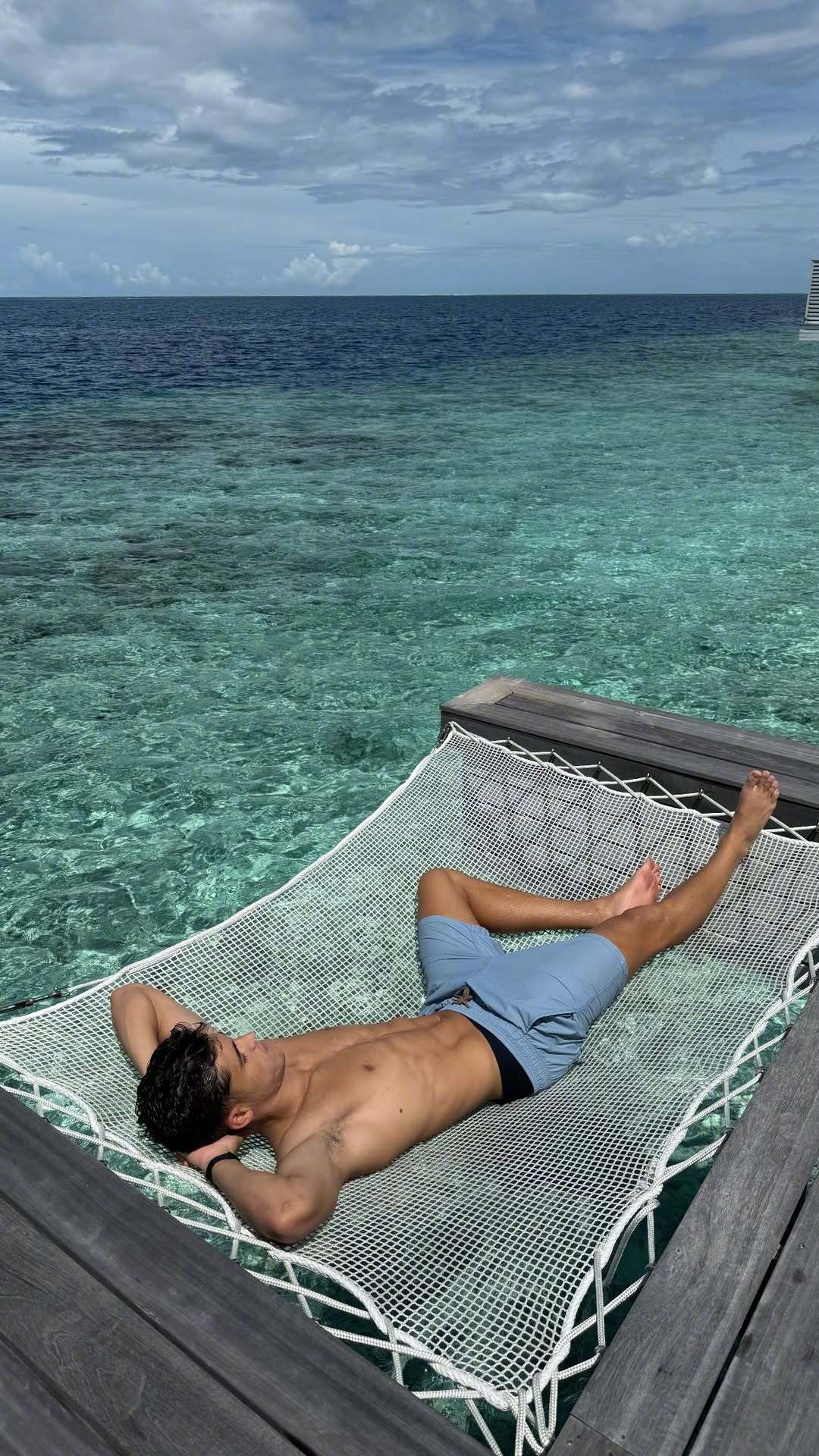 🌊旅行奶龙寄来的度假明信片😌孩子长大了，会发照片让culer萨迷安心了巴萨
