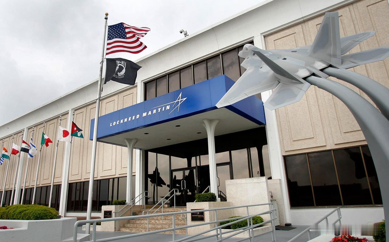 美国洛马怎么也没想到，没缴中国的990亿罚单，后果竟如此严重！当初中国商务部开出