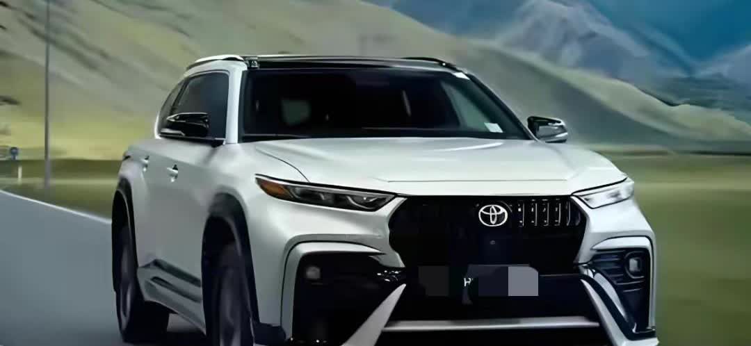 全新一代皇冠陆放飘屏……两套动力组合2.4T➕8AT、2.5混动➕CVT