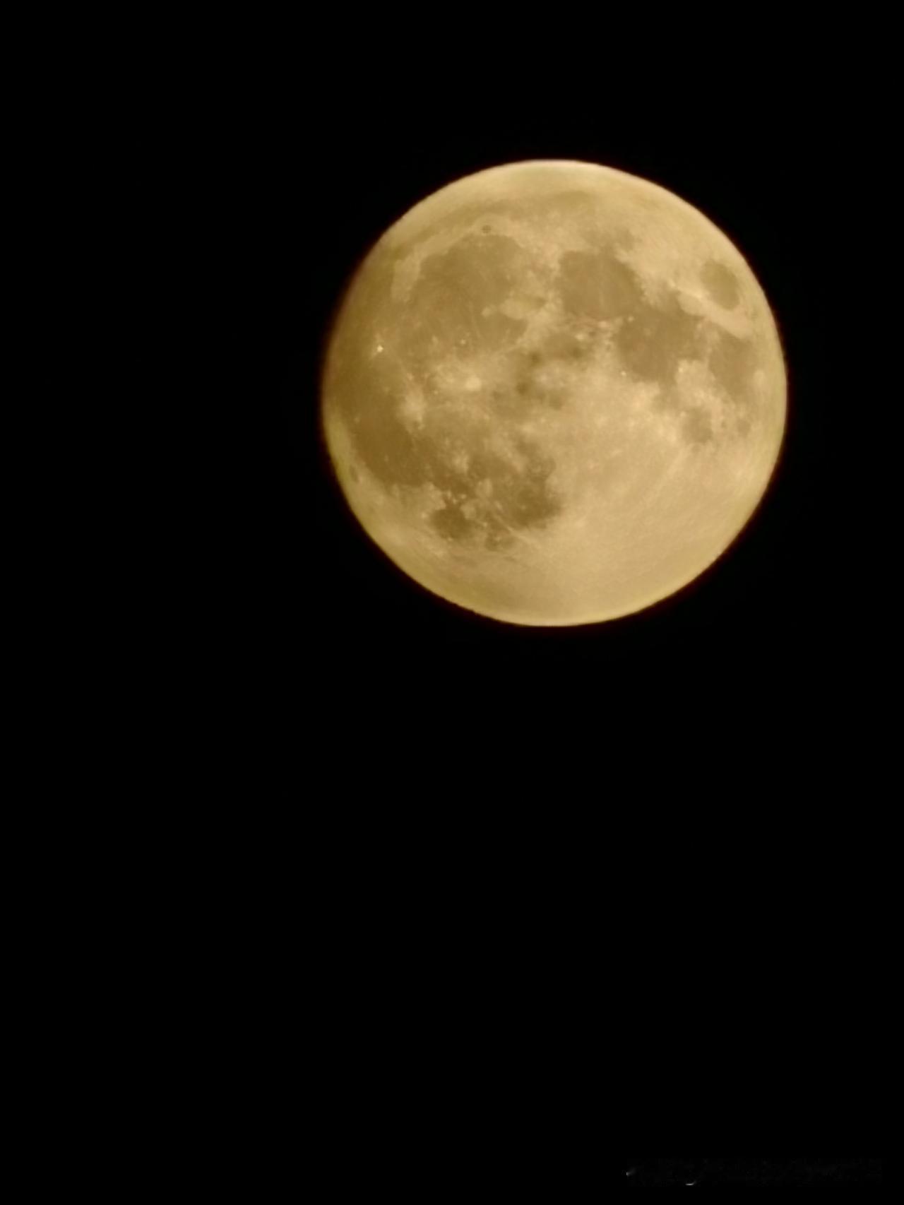 永鼎股份的走势着实生猛！昨日涨停，今日又大幅上涨超8个点，股价直逼17元，任谁