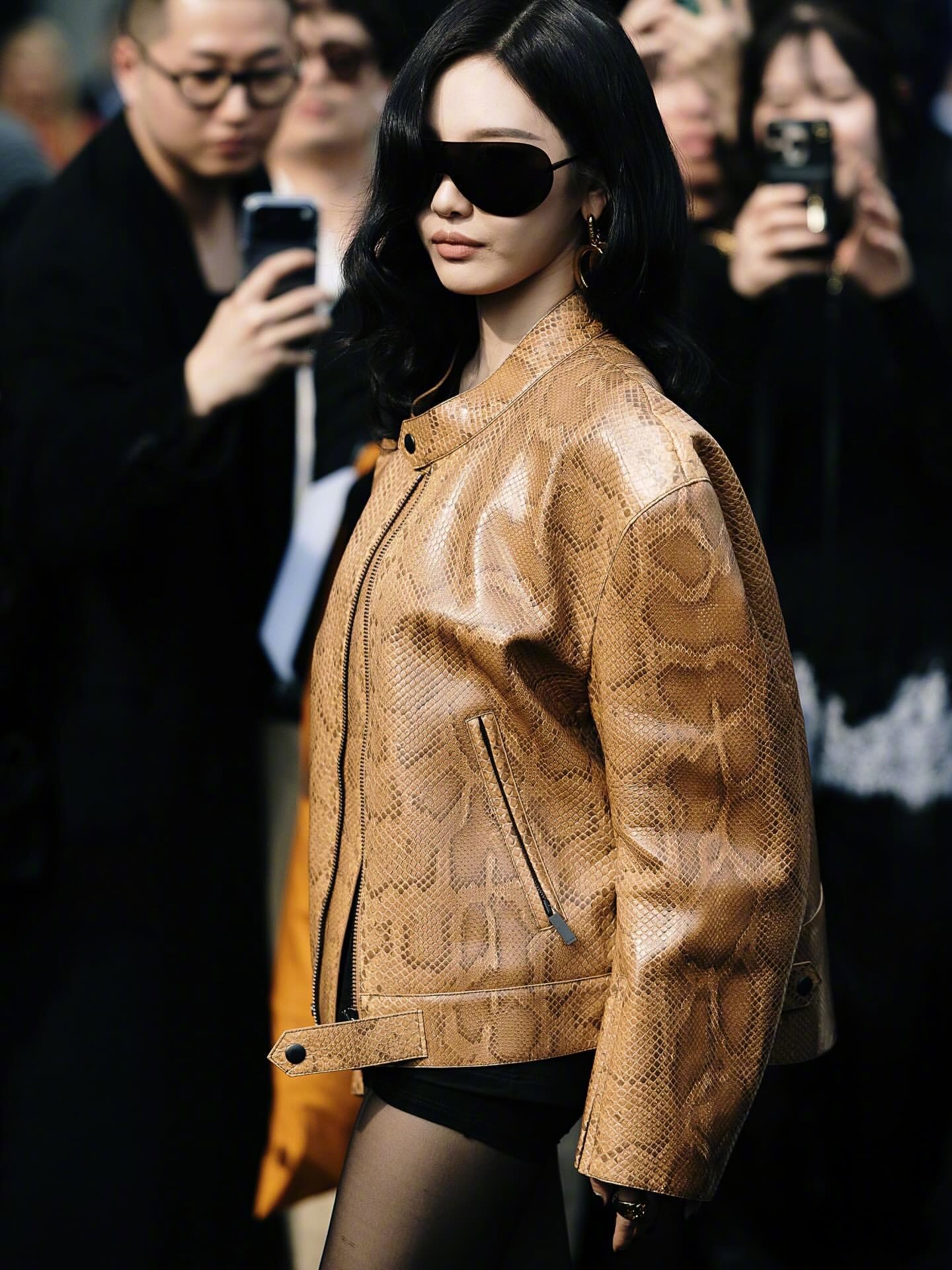 Gucci2026秋冬系列发布秀——看秀嘉宾街拍。希尔顿大小姐、二小姐、黛米摩