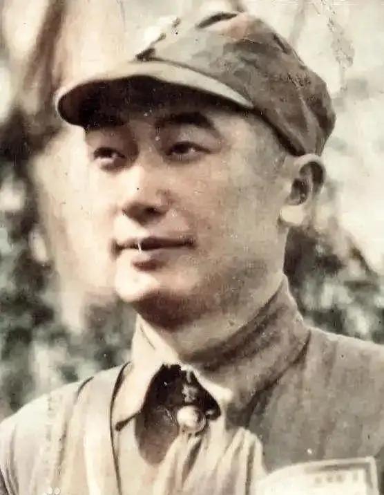“我丈夫埋在哪，我就在哪。”1949年，面对国民党盛情邀请她前往宝岛台湾