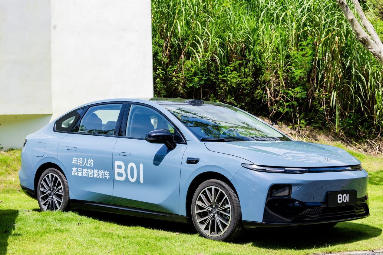 10万元预算买家轿，怎么买更超值？最近经常有小伙伴在后台私信我，询问购车的