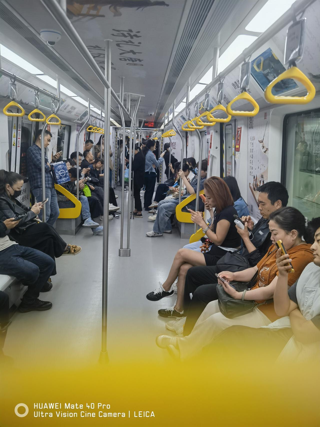 西安地铁8号环线客流量全时段大幅提升，确实起到平衡其他线路的巨大分流作用，让我们