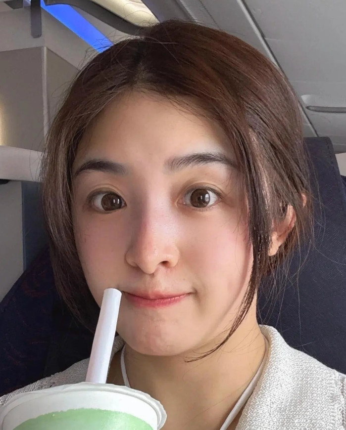 如果只看颜值，张含韵是不是很一般？