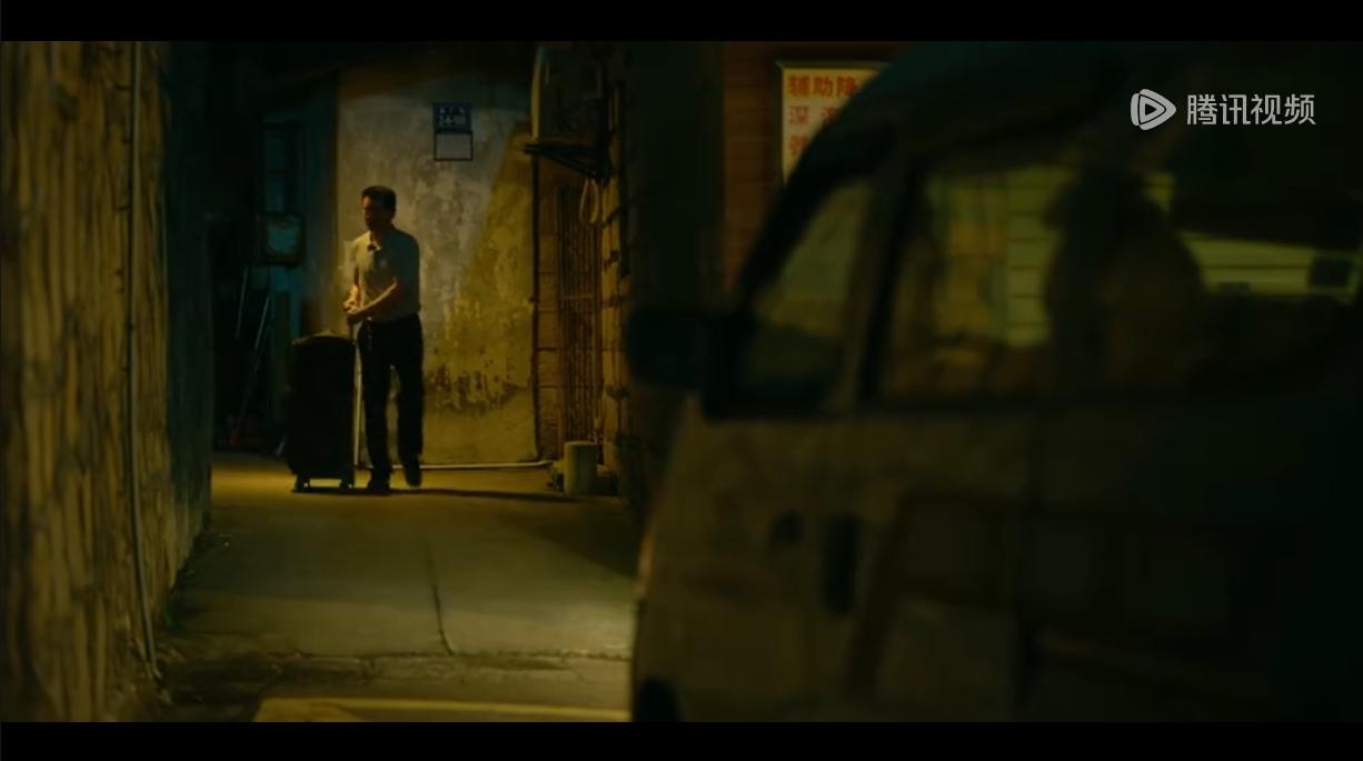 连看6集《重影》，虽然悬疑精彩，高叶也一如既往的美艳飒爽，但却很失望 深夜，