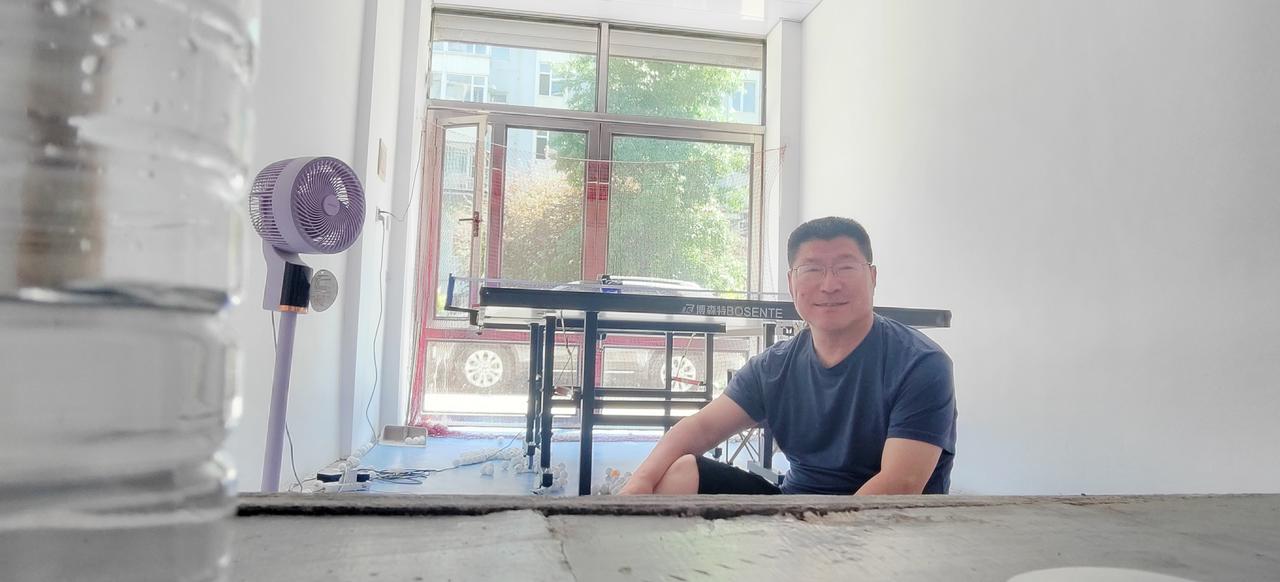 昨天别人请一个大夫吃饭，让我做陪。我到场一看，居然是我教过的学生。我见过的学生，