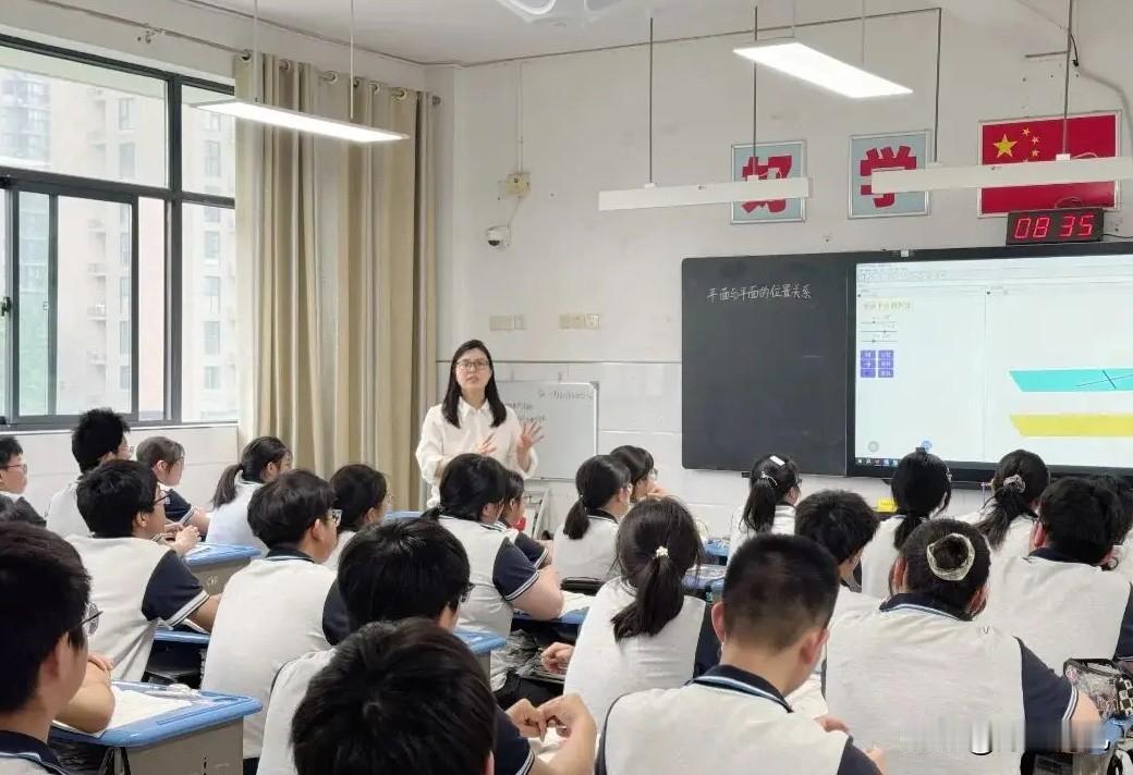 新高一，开学后要不要去竞选班委？这几个潜规则老师不会告诉你，但你要知道。先来