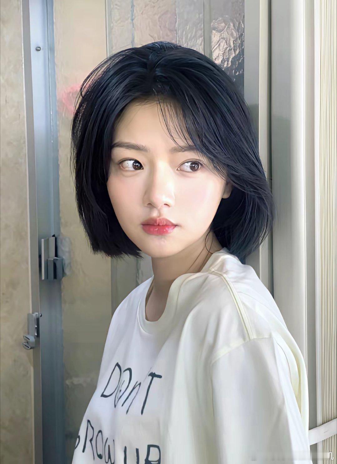 光线三姐妹章若楠，孙千，任敏，你最喜欢谁？章若楠是男性最喜欢女明星排行榜第一，颜