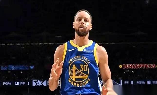 今晚勇士这场球，十有八九要栽。我跟你说，这种球最毒了，比打总决赛还让人心里发毛