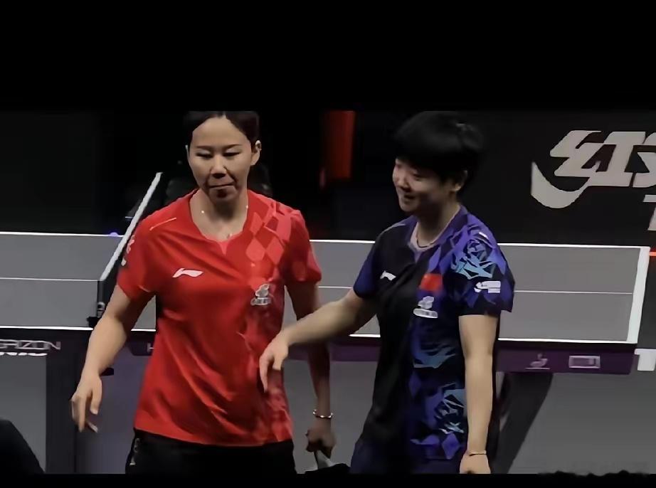 等比赛结束了，莎莎少不了哄同同。[捂脸哭]你说你，大比分4:0也就算了，小比分都让