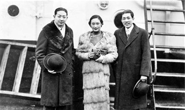 1943年，胡蝶被戴笠霸占。当时，胡蝶气喘吁吁地说：“戴笠，你占了我的身子，却得