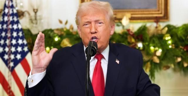 两个信号同时出现，说明一件事：特朗普要动真格了第一个信号，钱。打仗就是烧钱，特朗