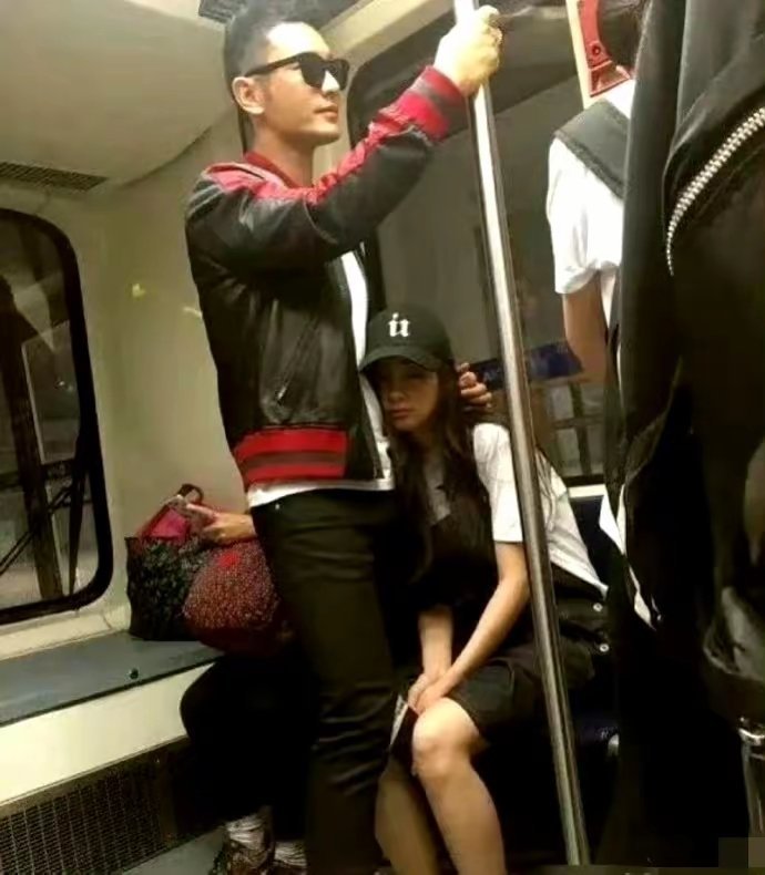 黄晓明以前真的好爱她